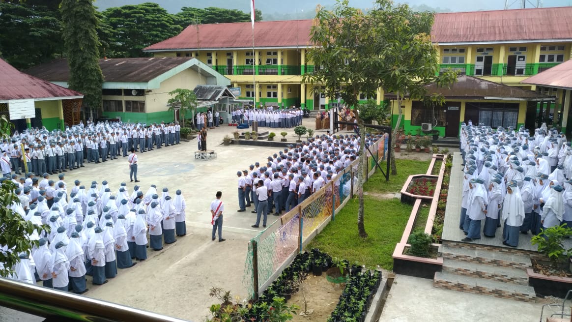 Pembina Upacara_